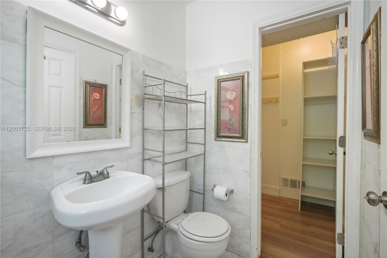 730 84th St , Miami Beach, FL 33141 Photo