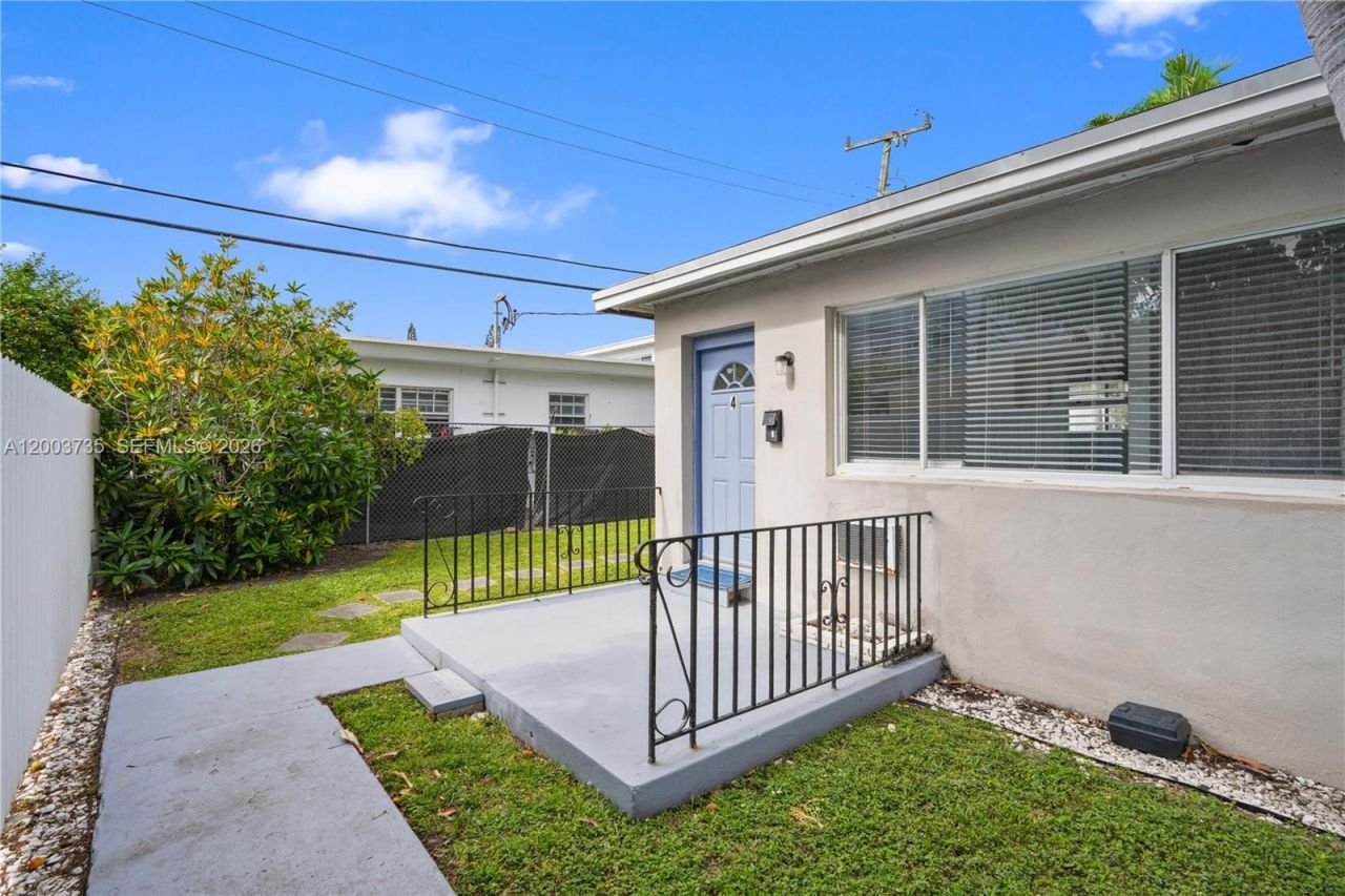 730 84th St , Miami Beach, FL 33141 Photo