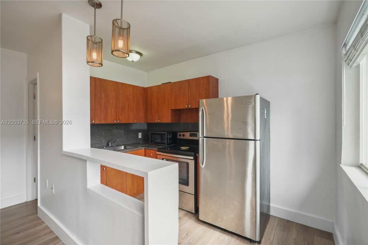 730 84th St , Miami Beach, FL 33141 Photo