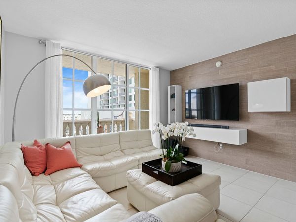 410 Evernia Street, Unit 502, West Palm Beach, FL 33401