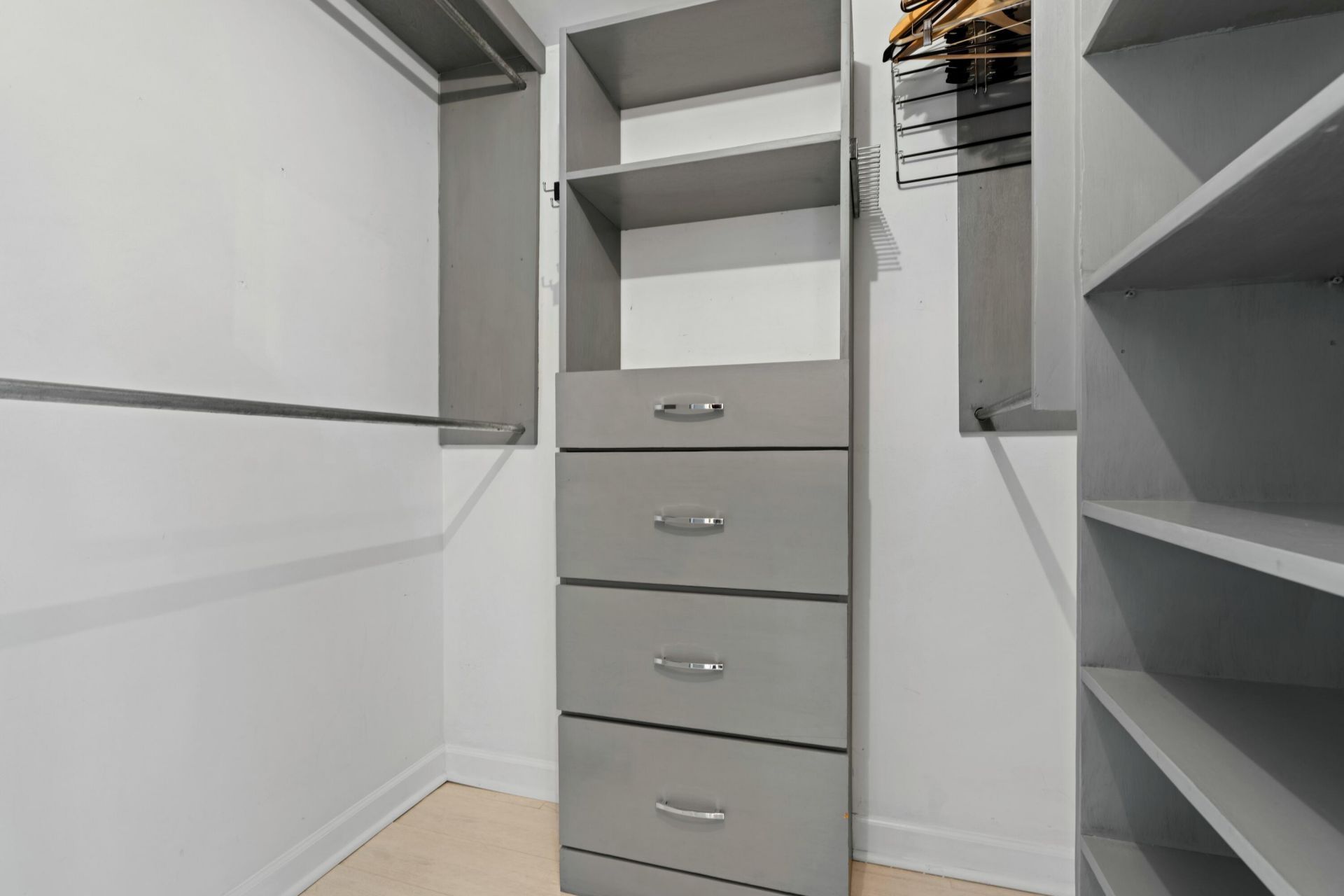 410 Evernia Street, Unit 502, West Palm Beach, FL 33401 Photo