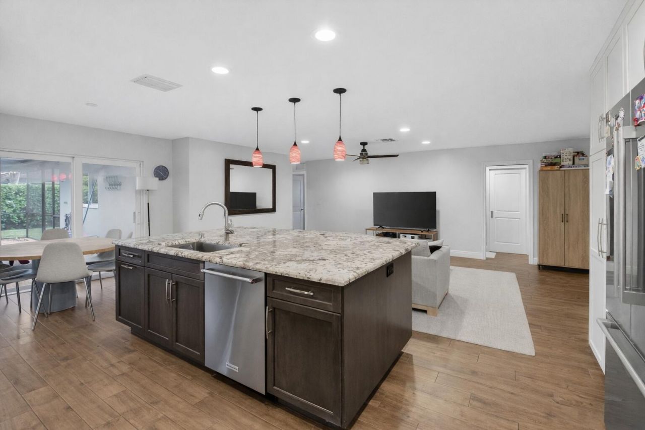 650 SW 16th Street, Boca Raton, FL 33486 Photo