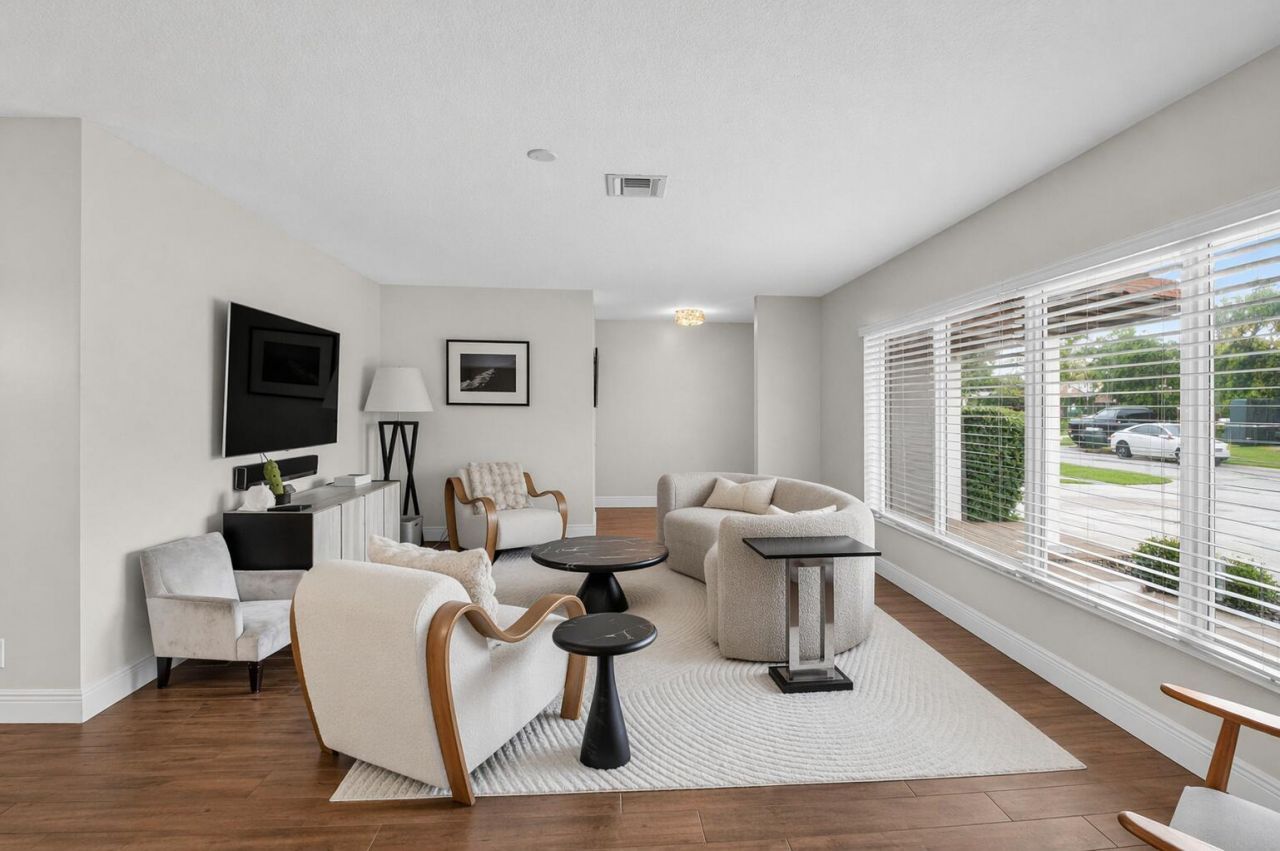 650 SW 16th Street, Boca Raton, FL 33486 Photo