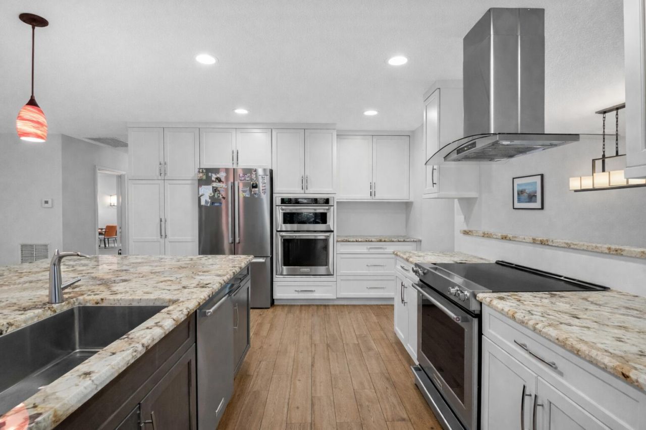 650 SW 16th Street, Boca Raton, FL 33486 Photo