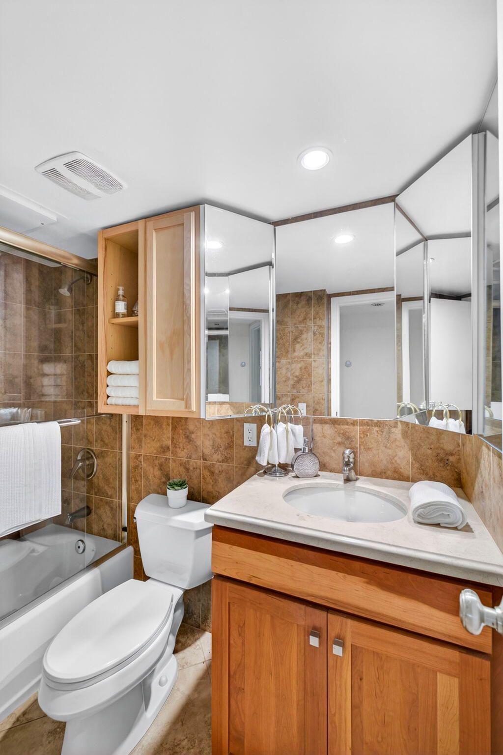 1750 NW 3rd Terrace, Fort Lauderdale, FL 33311 Photo