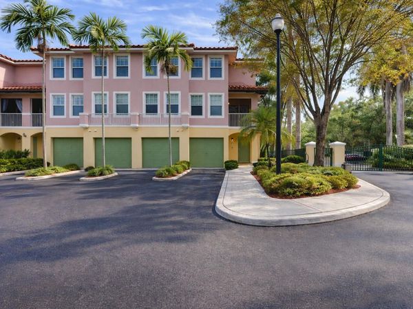 6562 W Sample Road, Unit 6562, Coral Springs, FL 33067