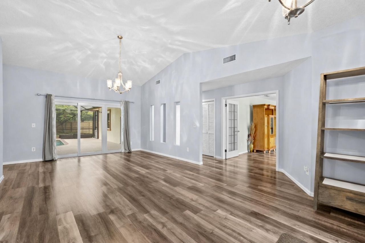 21 Whispering Oaks Circle, West Palm Beach, FL 33411 Photo