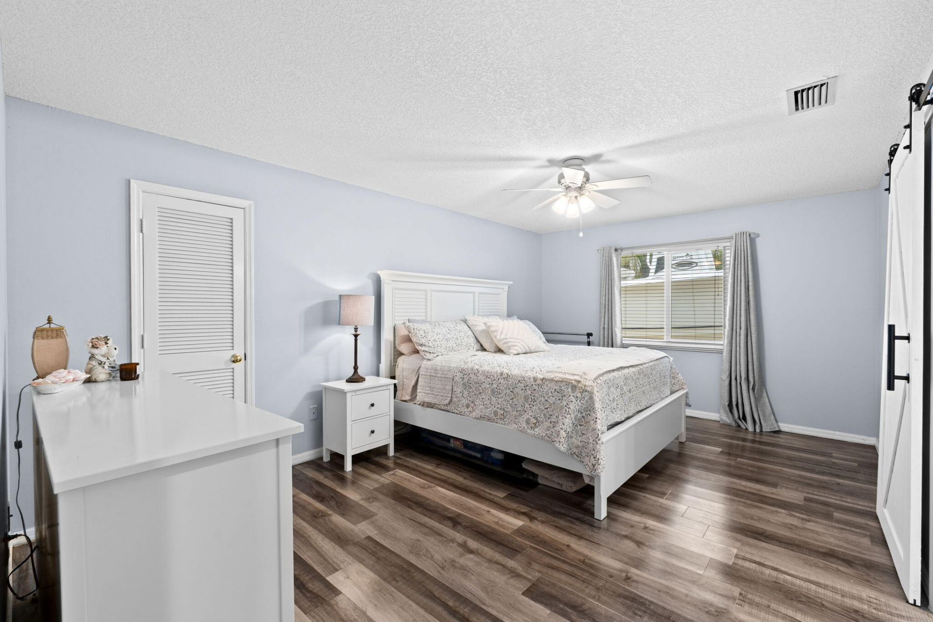 21 Whispering Oaks Circle, West Palm Beach, FL 33411 Photo