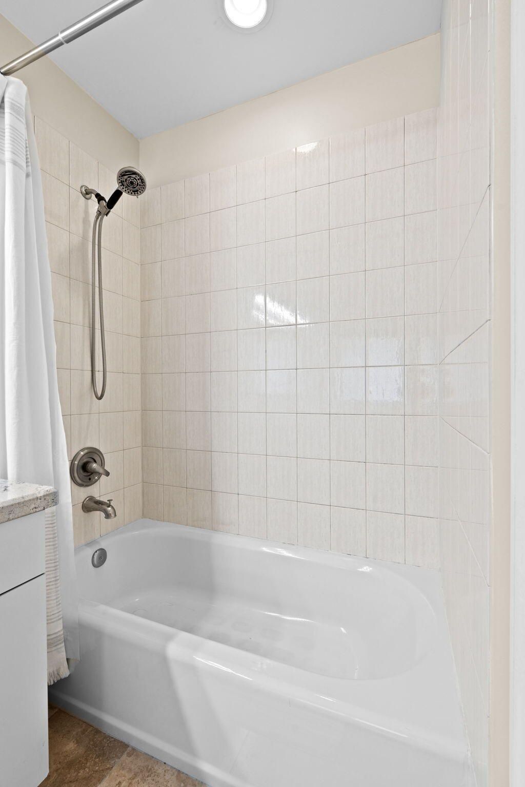 21 Whispering Oaks Circle, West Palm Beach, FL 33411 Photo