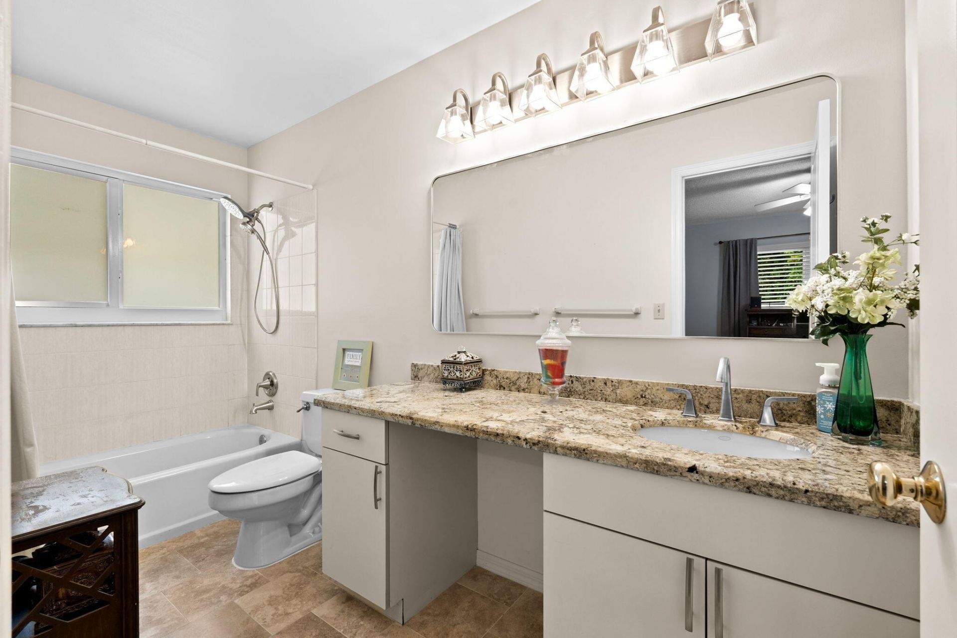 21 Whispering Oaks Circle, West Palm Beach, FL 33411 Photo