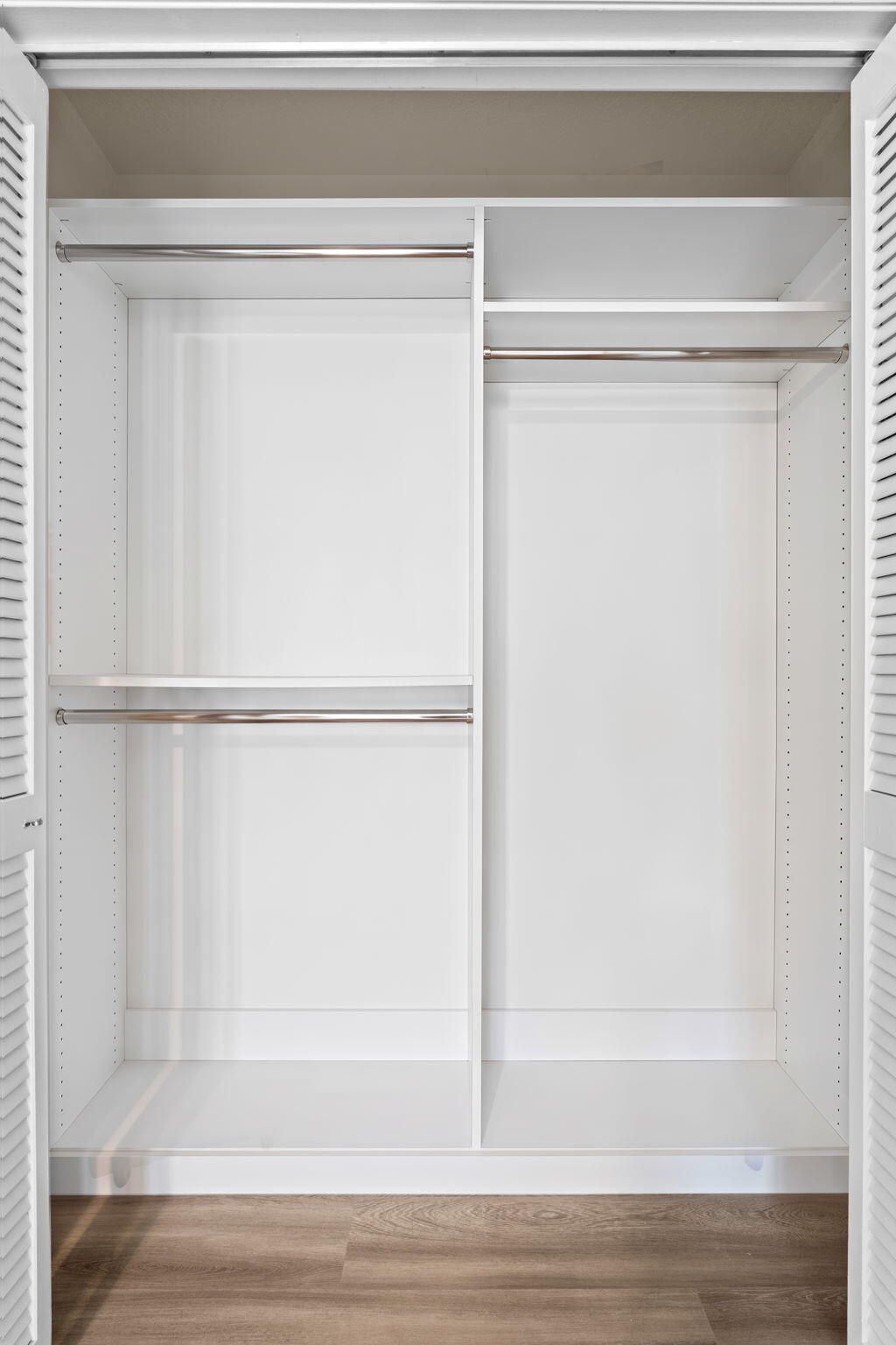 21 Whispering Oaks Circle, West Palm Beach, FL 33411 Photo