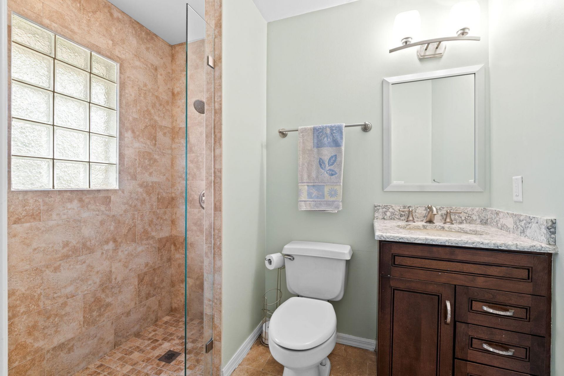 21 Whispering Oaks Circle, West Palm Beach, FL 33411 Photo