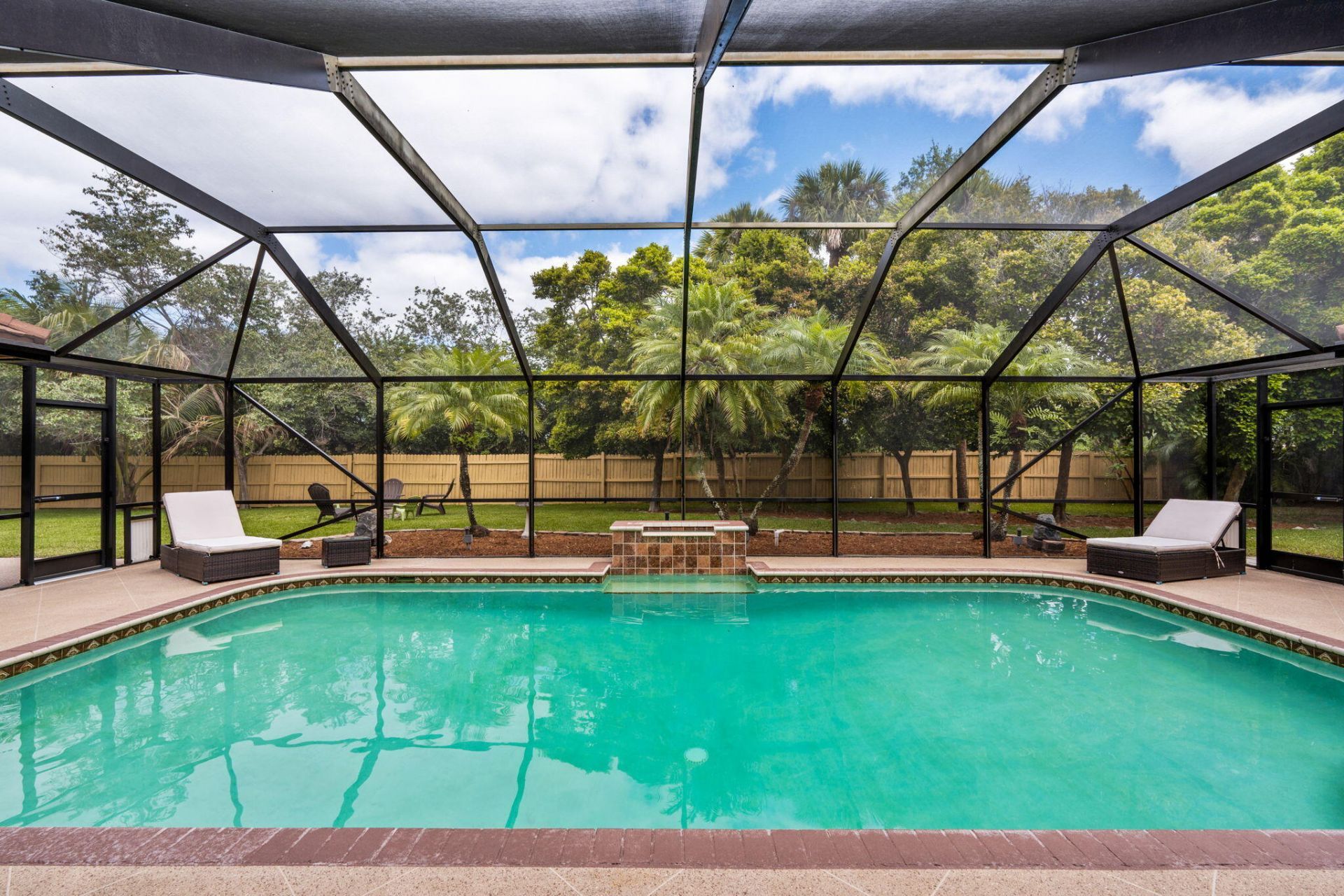 21 Whispering Oaks Circle, West Palm Beach, FL 33411 Photo