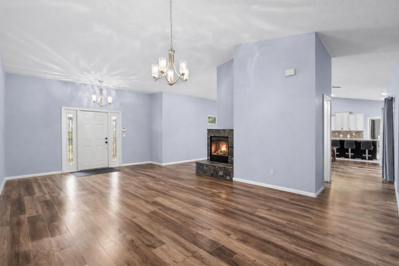 21 Whispering Oaks Circle, West Palm Beach, FL 33411 Photo