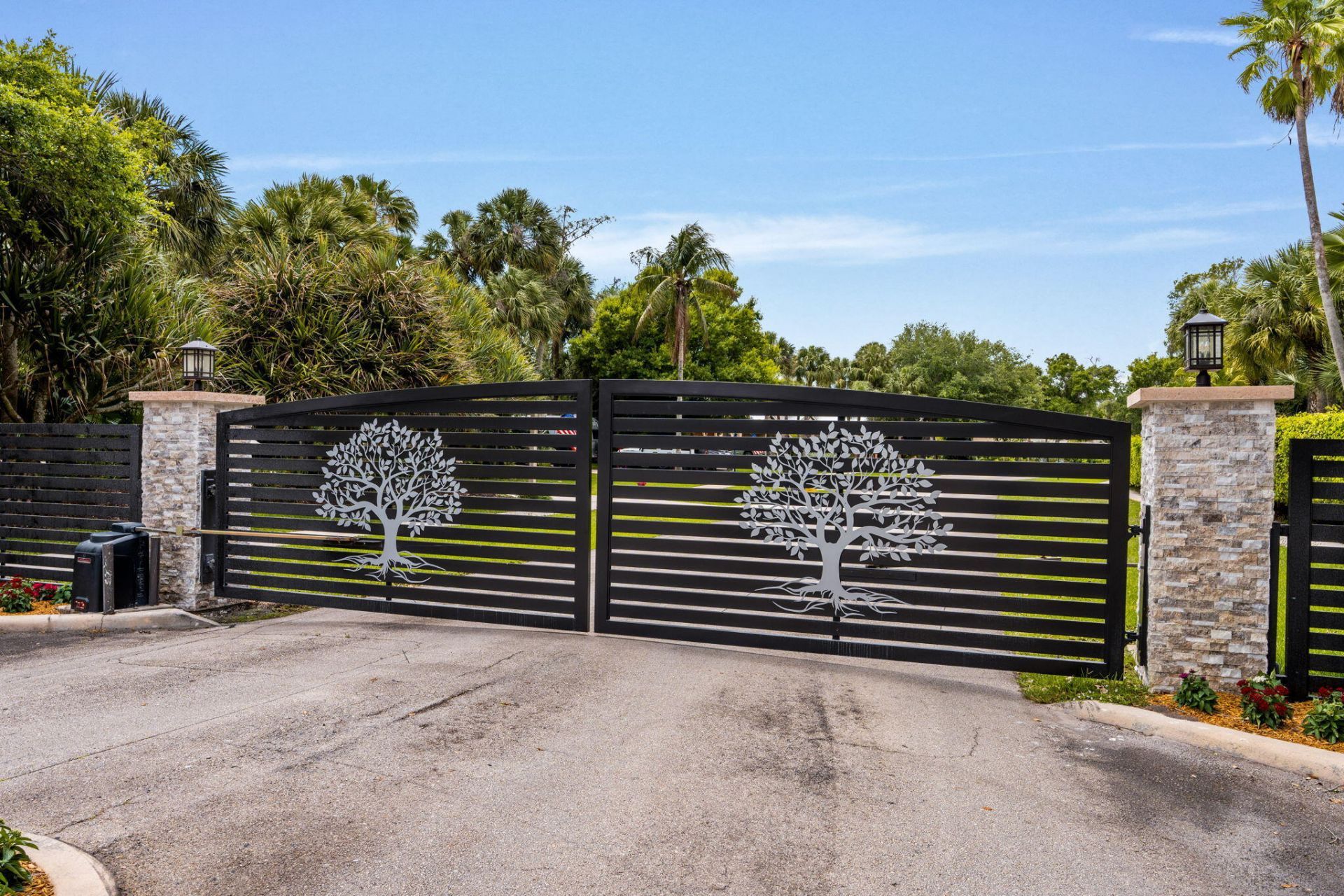 21 Whispering Oaks Circle, West Palm Beach, FL 33411 Photo