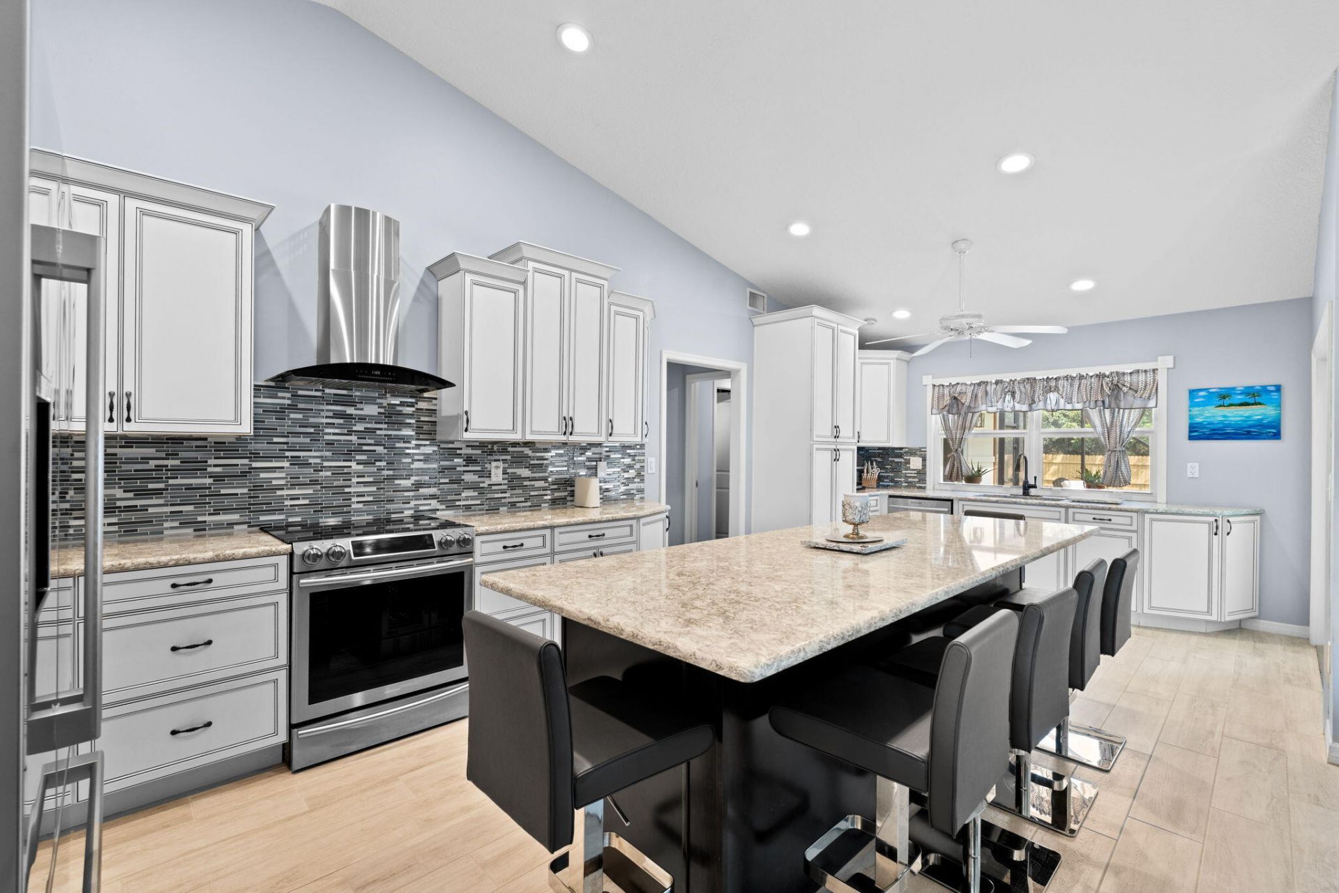 21 Whispering Oaks Circle, West Palm Beach, FL 33411 Photo