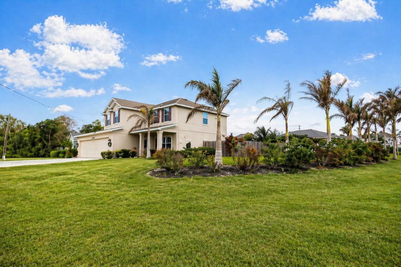 5436 NW South Crisona Court, Port Saint Lucie, FL 34986 Photo