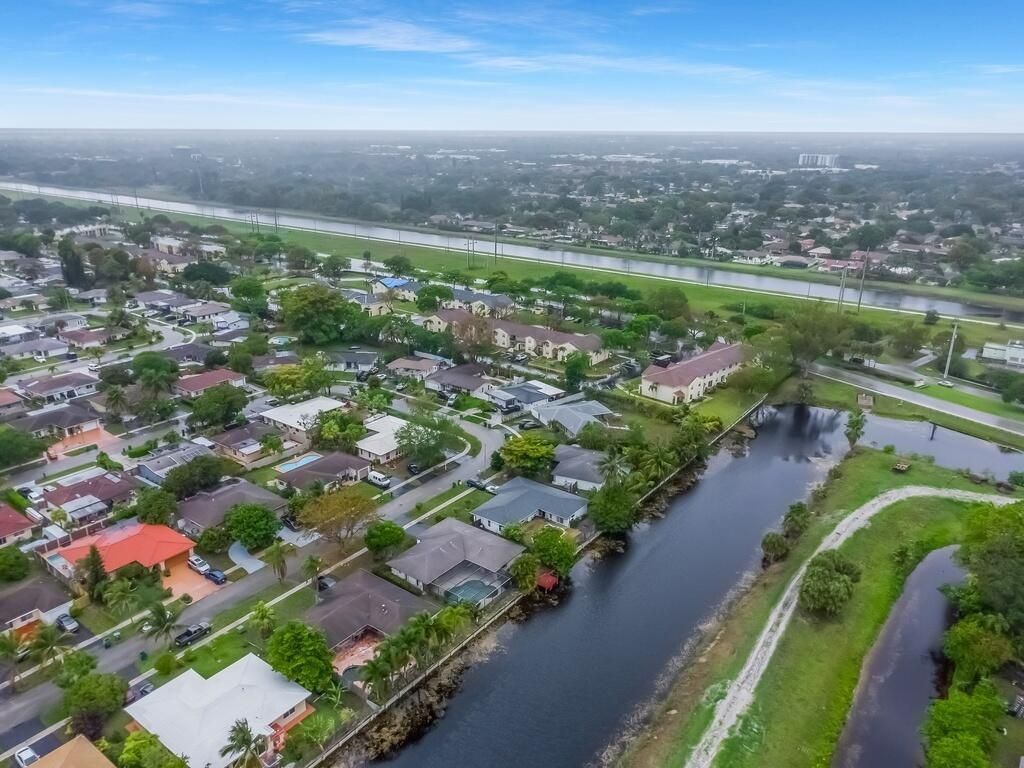 8270 NW 66th Terrace, Tamarac, FL 33321 Photo