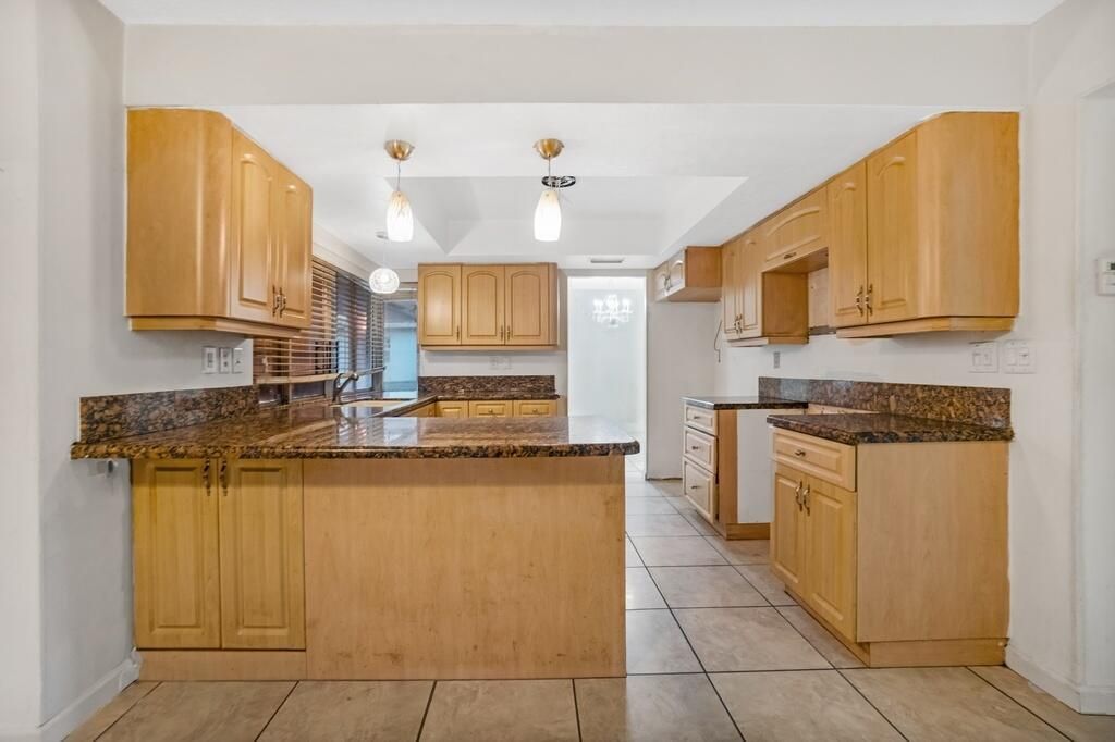 8270 NW 66th Terrace, Tamarac, FL 33321 Photo