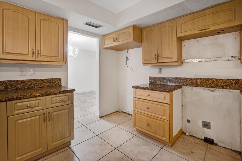 8270 NW 66th Terrace, Tamarac, FL 33321 Photo