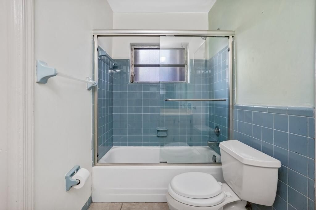 8270 NW 66th Terrace, Tamarac, FL 33321 Photo