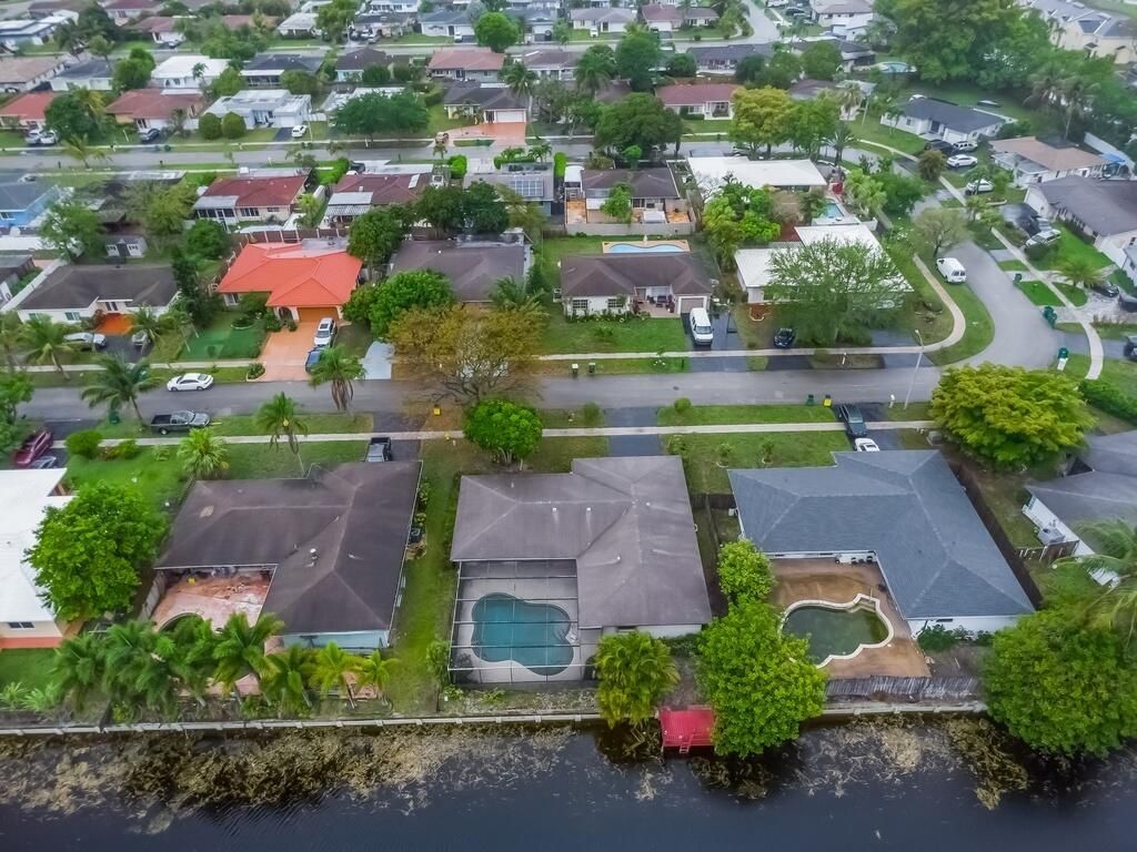 8270 NW 66th Terrace, Tamarac, FL 33321 Photo