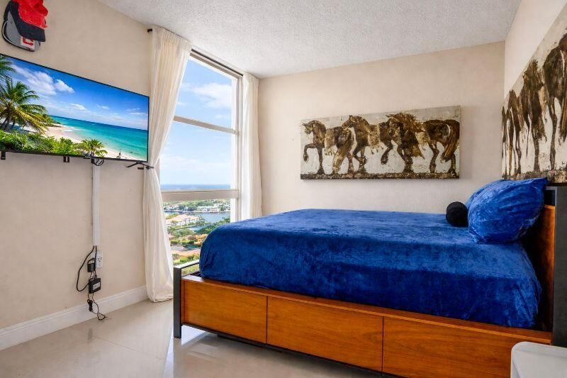 3675 N Country Club Drive, Unit 2401, Aventura, FL 33180 Photo