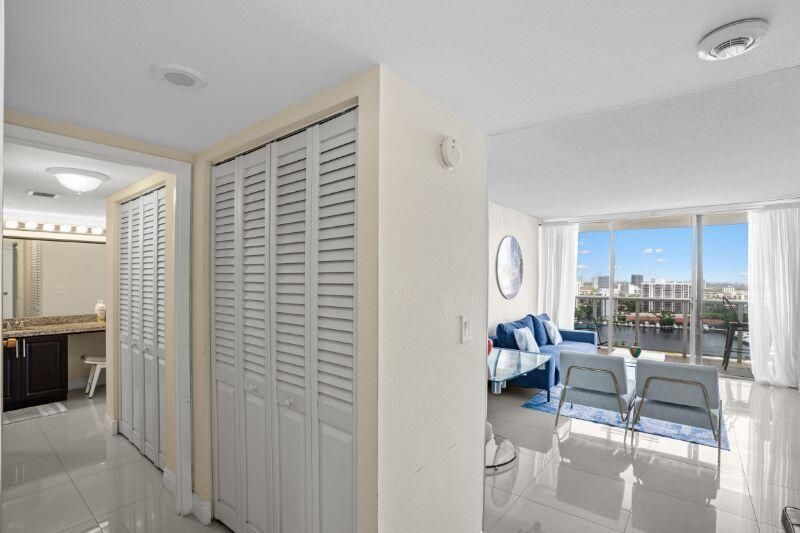 3675 N Country Club Drive, Unit 2401, Aventura, FL 33180 Photo