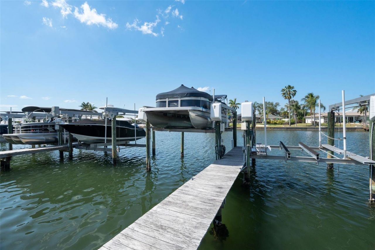 6420 Sunset Bay Circle, Apollo Beach, FL 33572 Photo