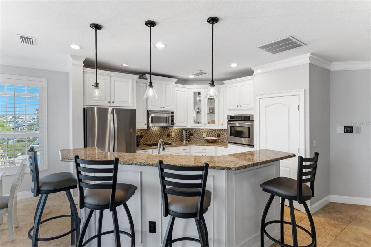 6420 Sunset Bay Circle, Apollo Beach, FL 33572 Photo