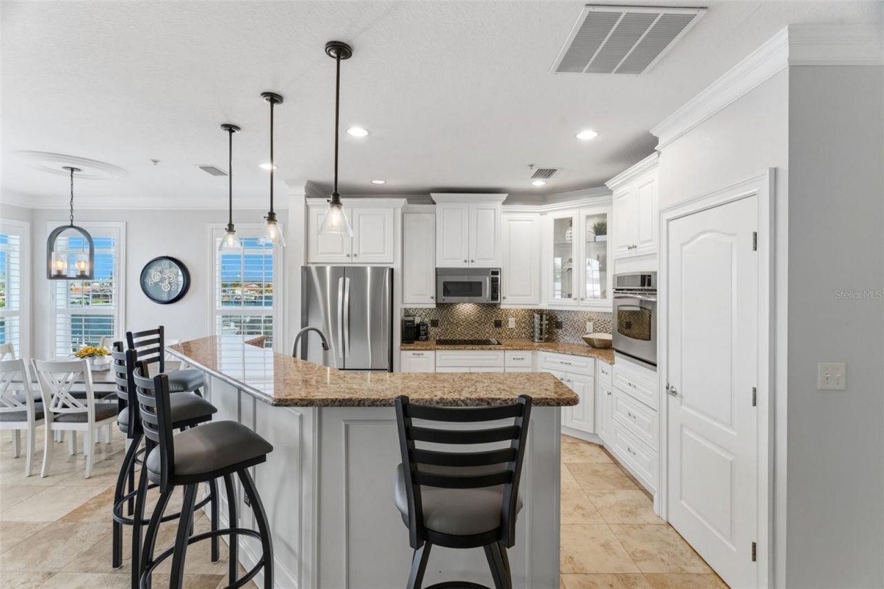 6420 Sunset Bay Circle, Apollo Beach, FL 33572 Photo