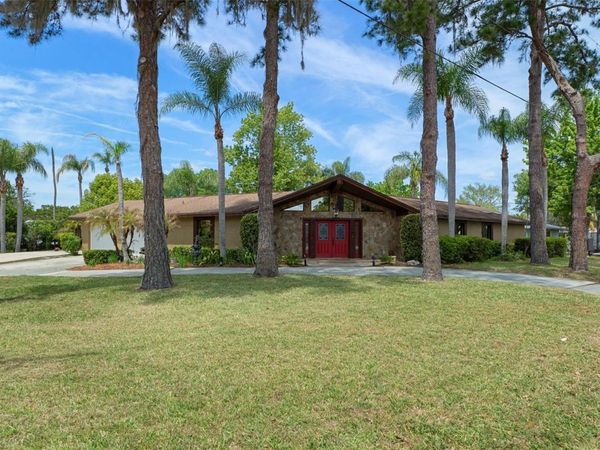239 SE PARADISE POINT ROAD , CRYSTAL RIVER, FL 34429