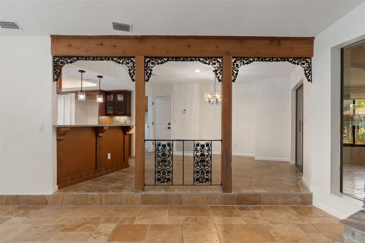 239 SE Paradise Point Road, Crystal River, FL 34429 Photo