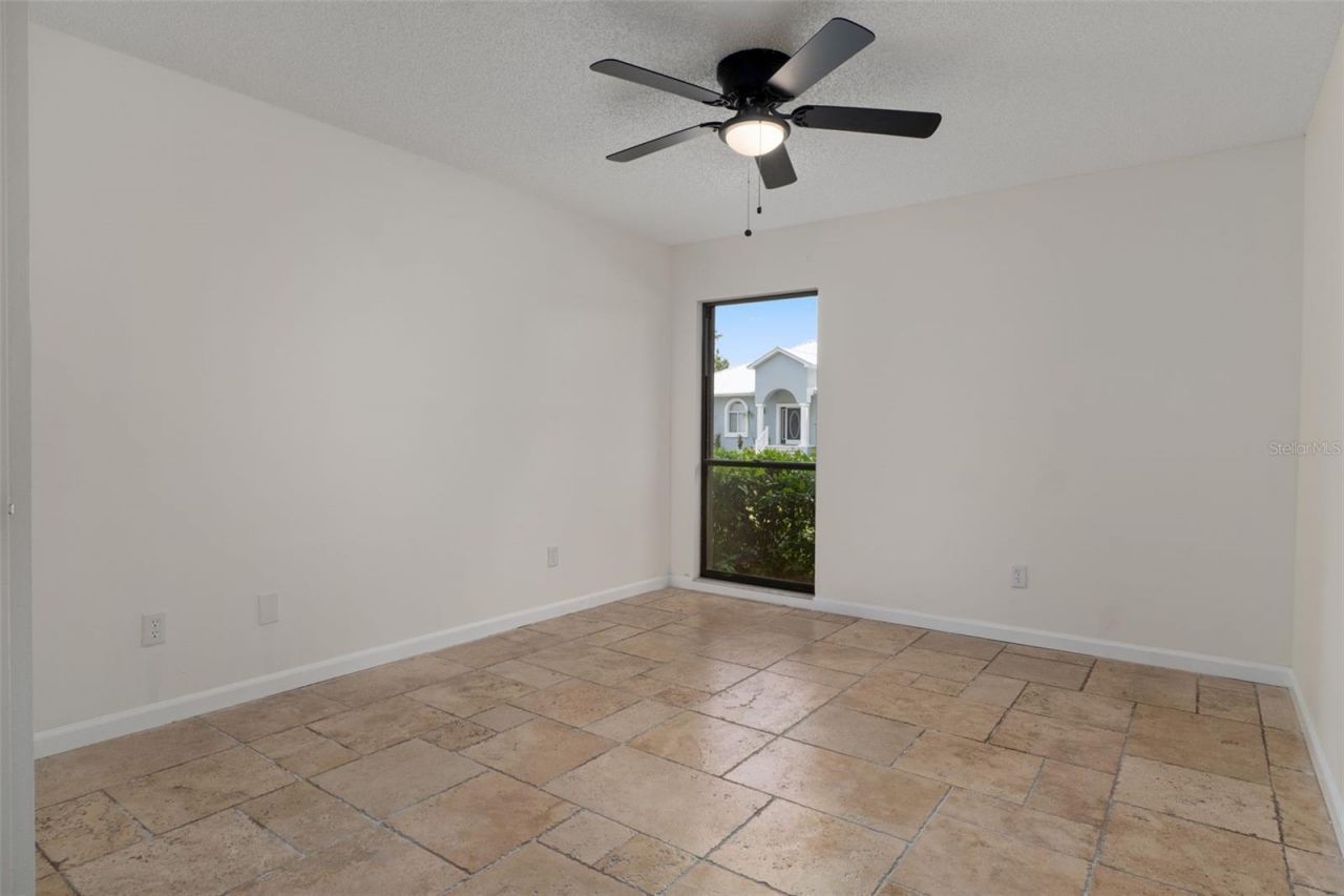 239 SE Paradise Point Road, Crystal River, FL 34429 Photo