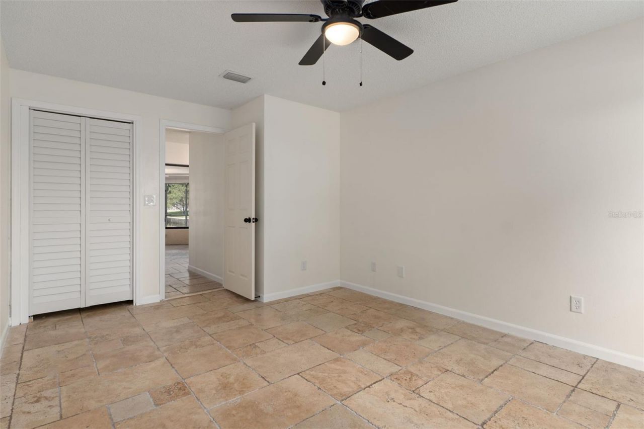 239 SE Paradise Point Road, Crystal River, FL 34429 Photo