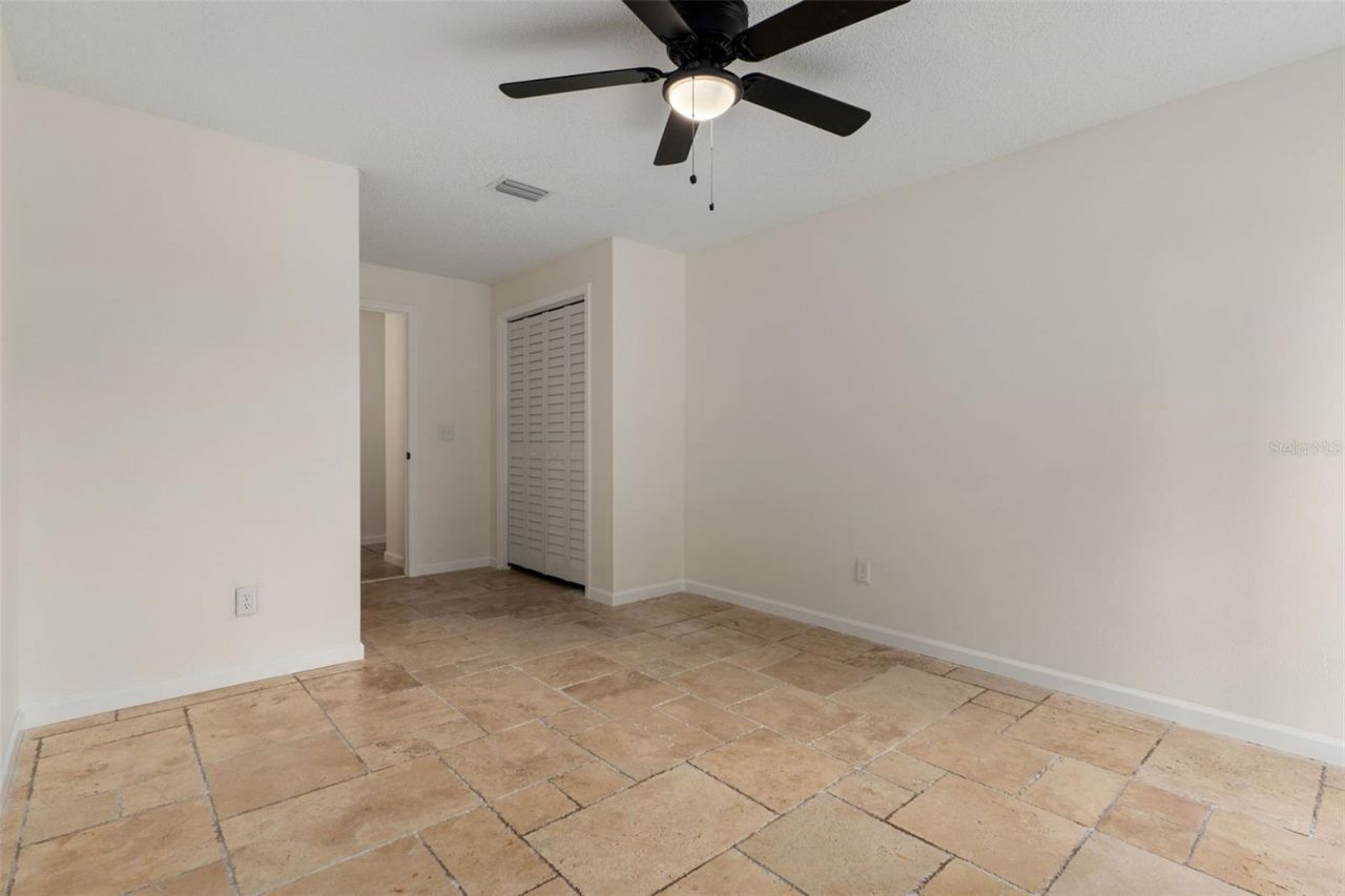 239 SE Paradise Point Road, Crystal River, FL 34429 Photo