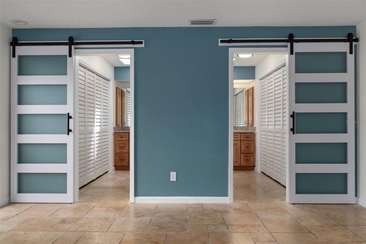 239 SE Paradise Point Road, Crystal River, FL 34429 Photo