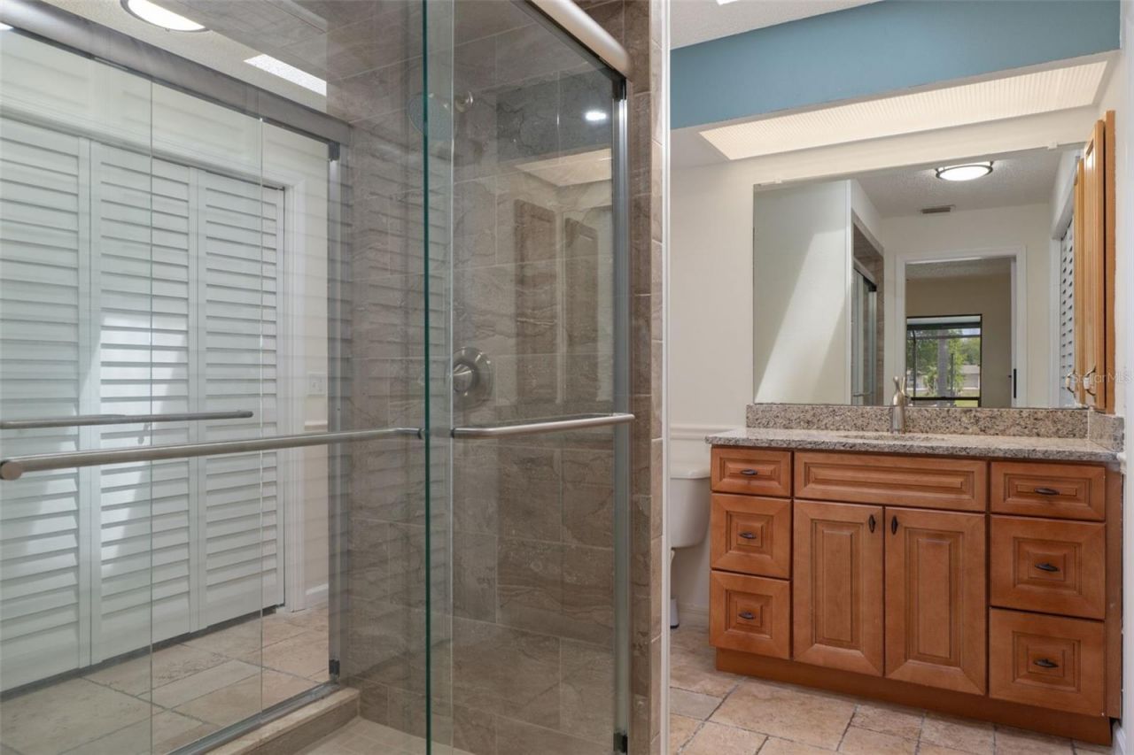 239 SE Paradise Point Road, Crystal River, FL 34429 Photo