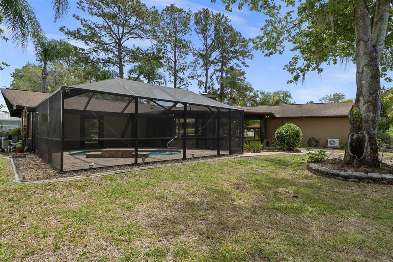 239 SE Paradise Point Road, Crystal River, FL 34429 Photo