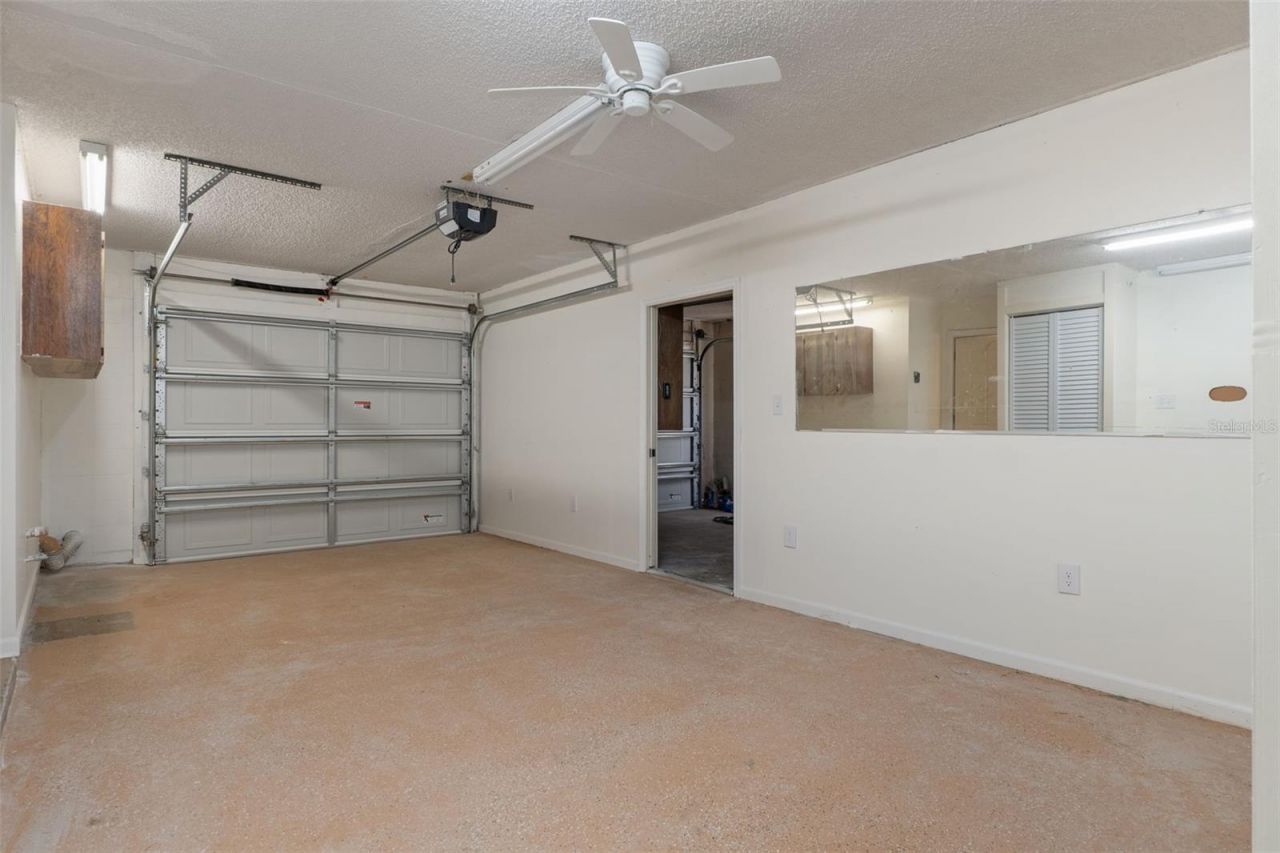 239 SE Paradise Point Road, Crystal River, FL 34429 Photo