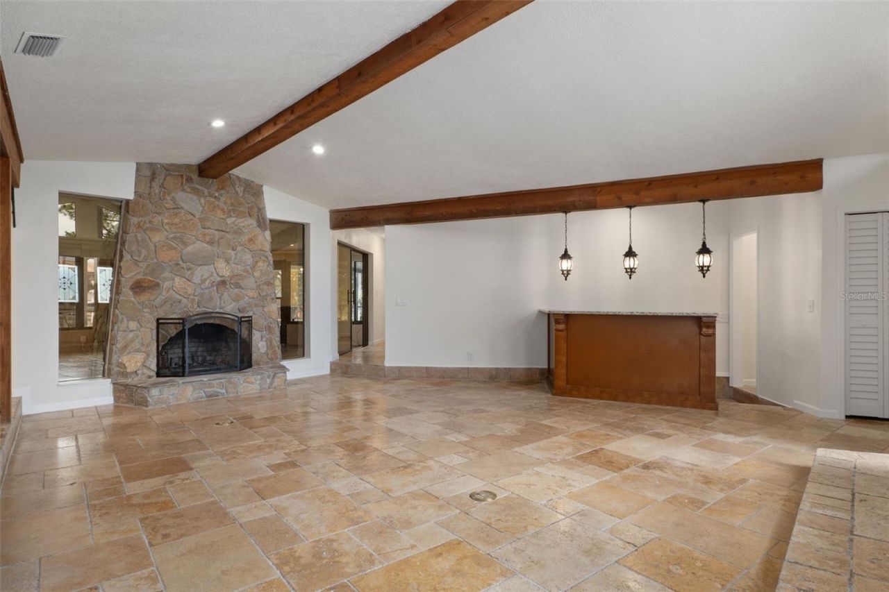 239 SE Paradise Point Road, Crystal River, FL 34429 Photo