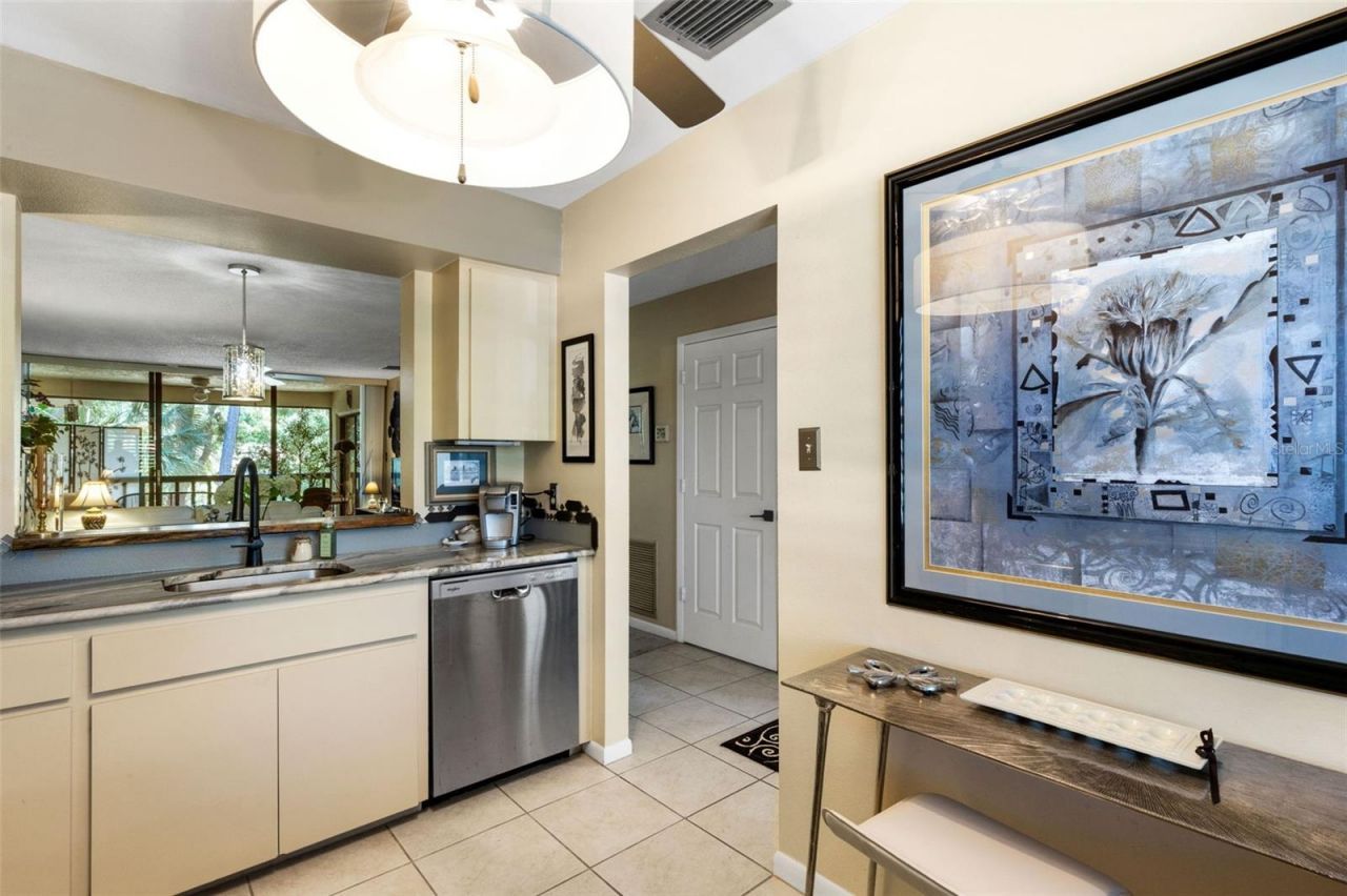 5252 Lake Village Drive, Unit # 54, Sarasota, FL 34235 Photo