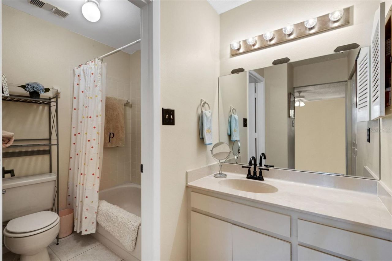 5252 Lake Village Drive, Unit # 54, Sarasota, FL 34235 Photo