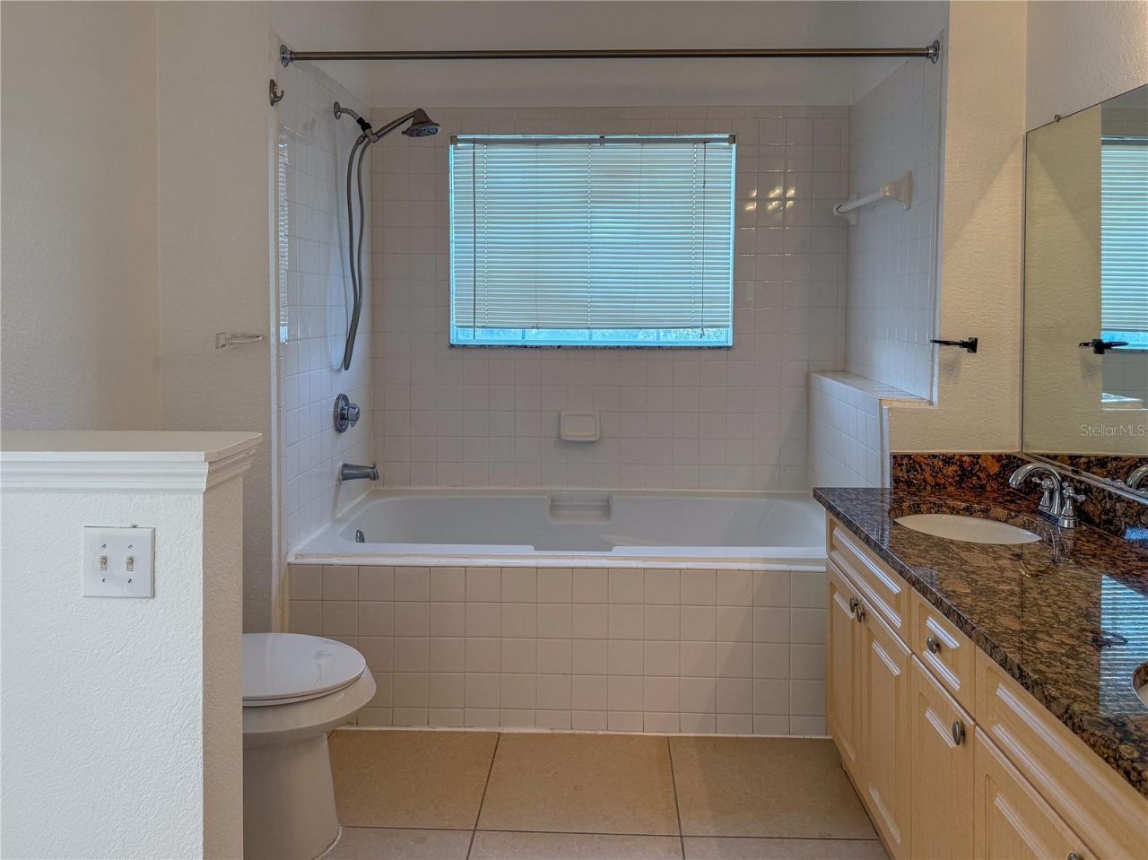 3707 Conroy Road , Unit 1731, Orlando, FL 32839 Photo