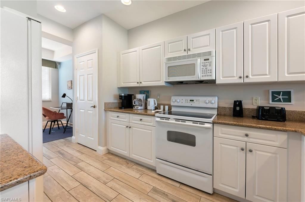 7940 Mahogany Run Ln , Unit 612, Naples, FL 34113 Photo