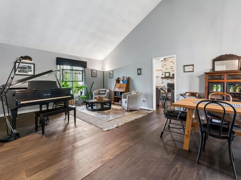 599 Link Road , Columbus, OH 43213 Photo 11