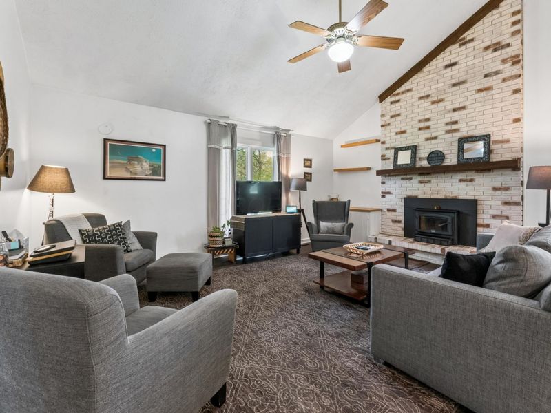 599 Link Road , Columbus, OH 43213 Photo 17