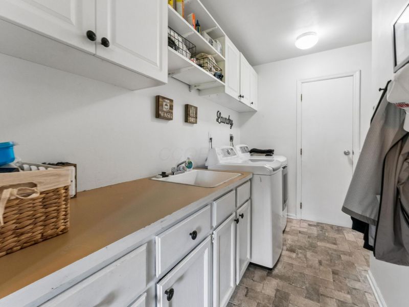 599 Link Road , Columbus, OH 43213 Photo 29