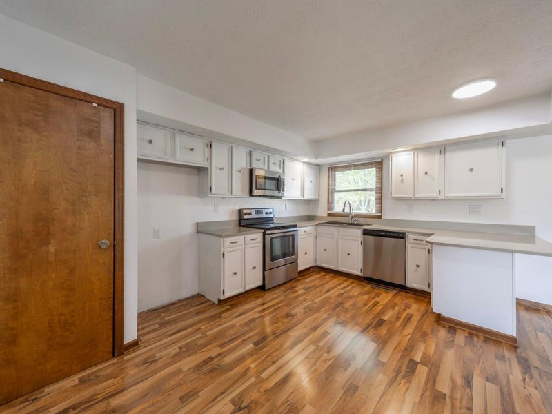 529 Mayfield Drive, Marion, OH 43302 Photo 21