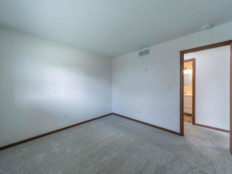 529 Mayfield Drive, Marion, OH 43302 Photo 36